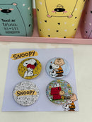 kit papelaria Caderno universitário Snoopy com 100 folhas,  2 blocos de anotações, 04 buttons personalizados