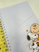 kit papelaria Caderno universitário Snoopy com 100 folhas,  2 blocos de anotações, 04 buttons personalizados
